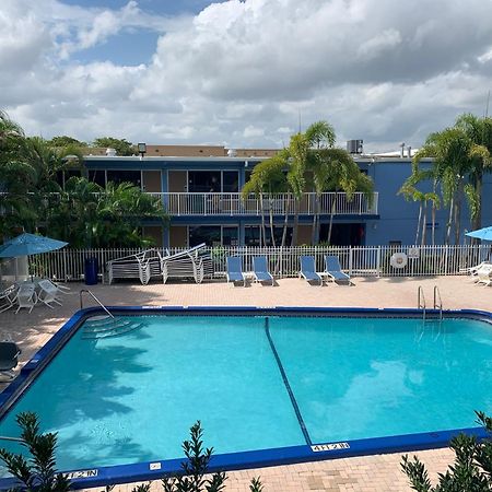 Rodeway Inn & Suites Fort Lauderdale Airport & Cruise Port Dania Beach Ngoại thất bức ảnh