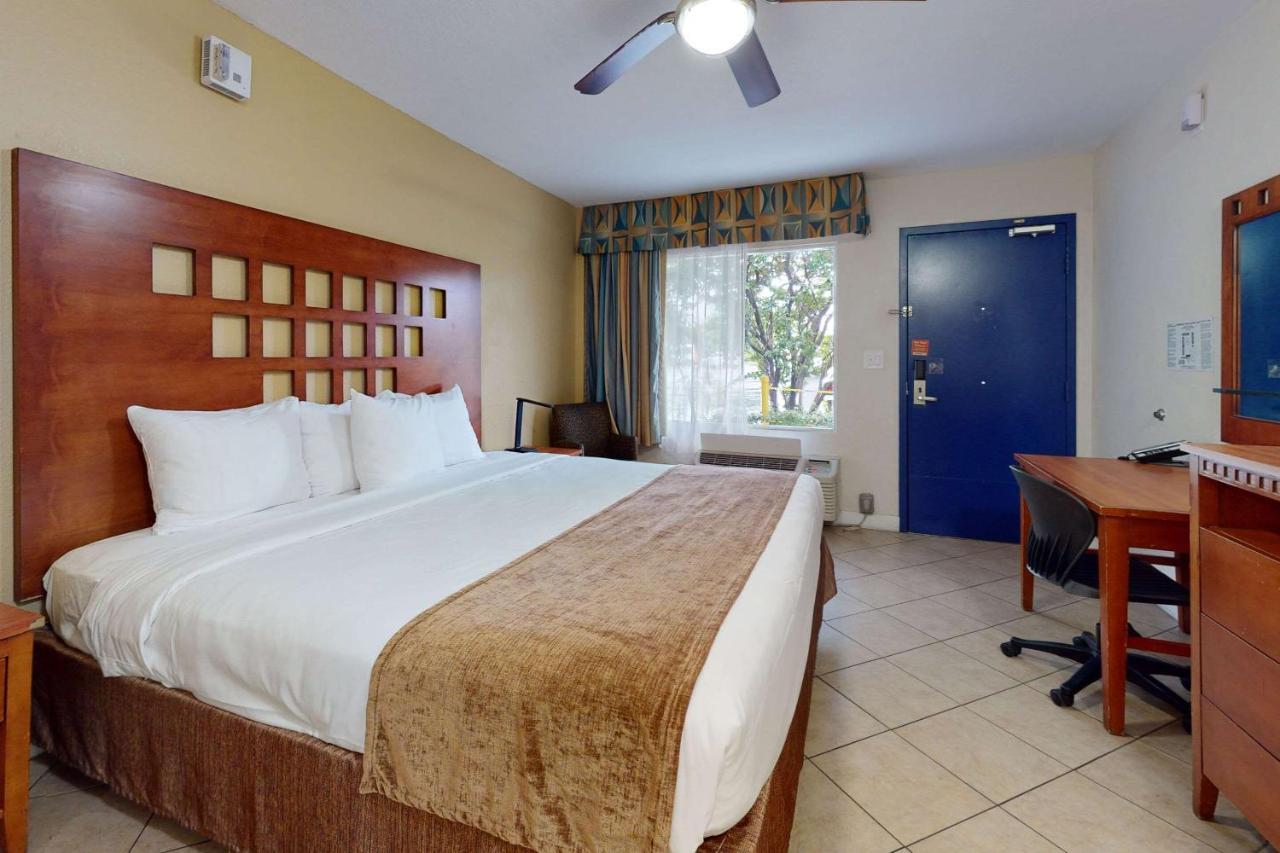 Rodeway Inn & Suites Fort Lauderdale Airport & Cruise Port Dania Beach Ngoại thất bức ảnh